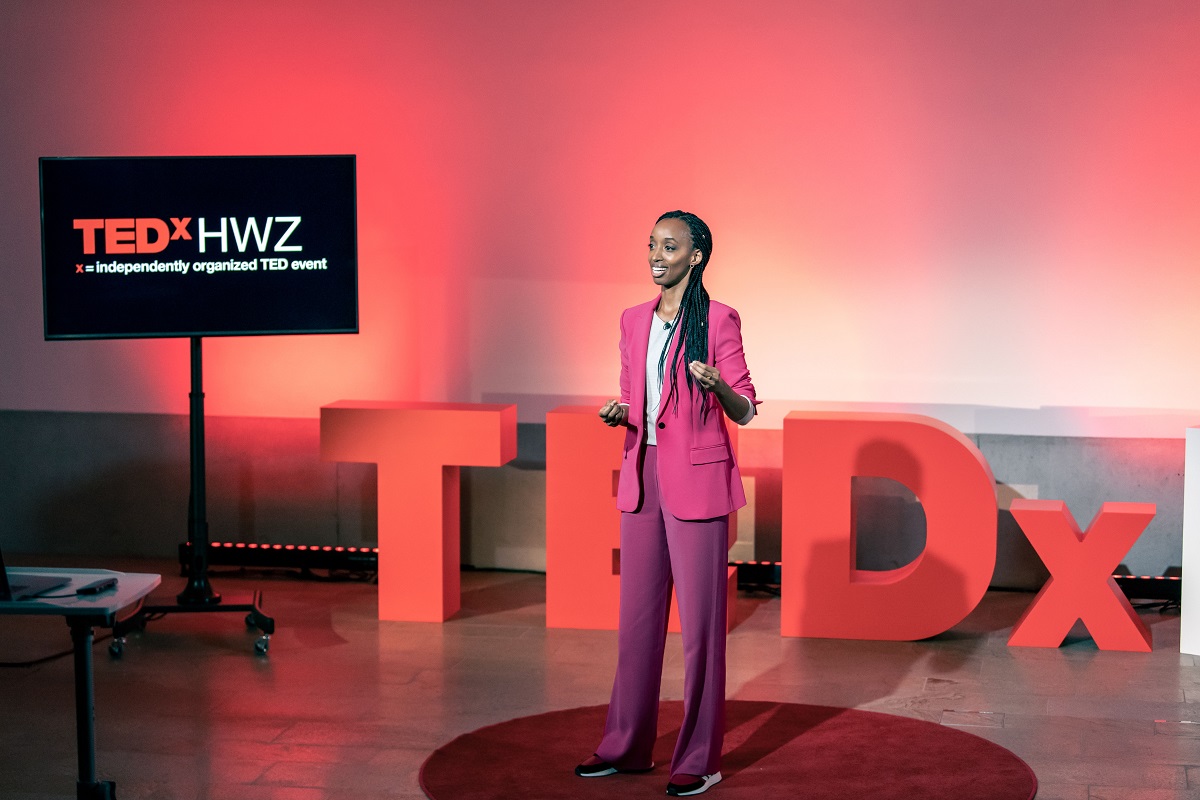 TEDxHWZ 2020 - Claire
